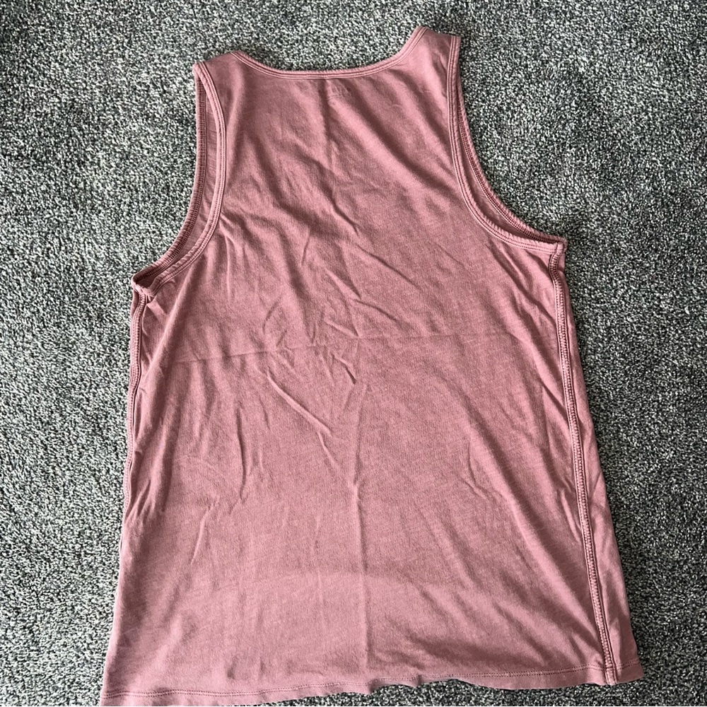 Athleta Scoop Neck Tank - Picture 5 of 8
